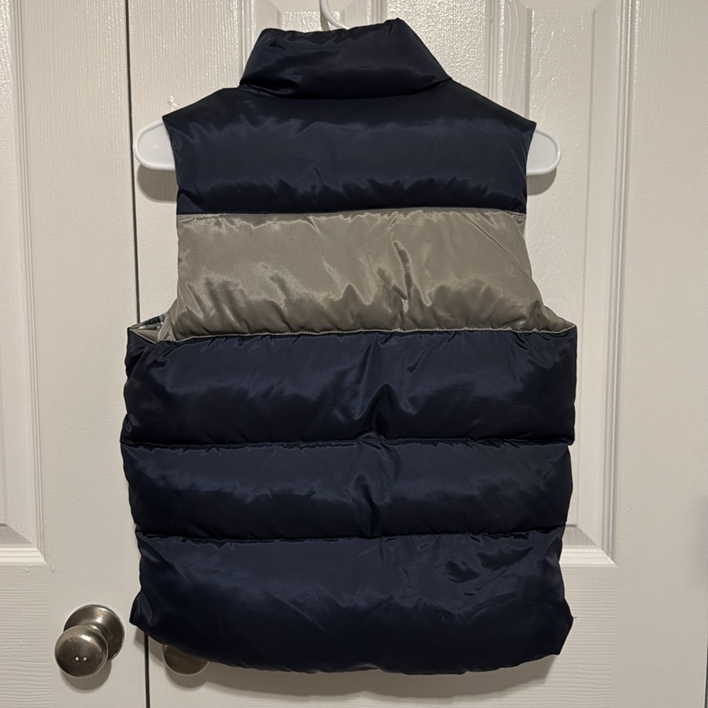 Gap Boys Puffer Vest - Picture 6 of 7